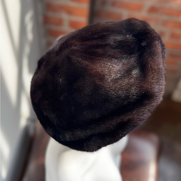 Vintage 1980s Imperial Genève Chocolate Brown Mink Fur Beret main image 4